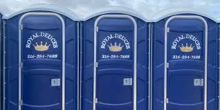 Best VIP or Luxury Restroom Trailers  in Oxford, PA